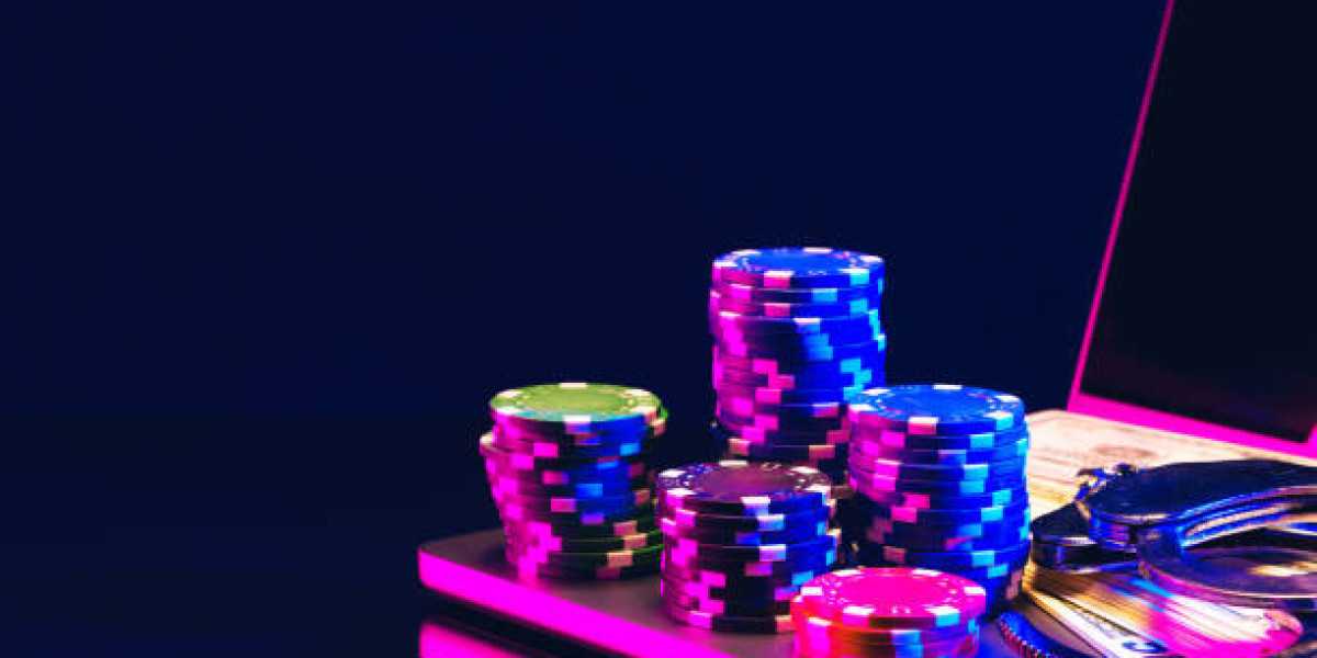 Analyse av Mobilspill i Nettcasino: Hvordan Teknologien Forandrer Spillopplevelsen